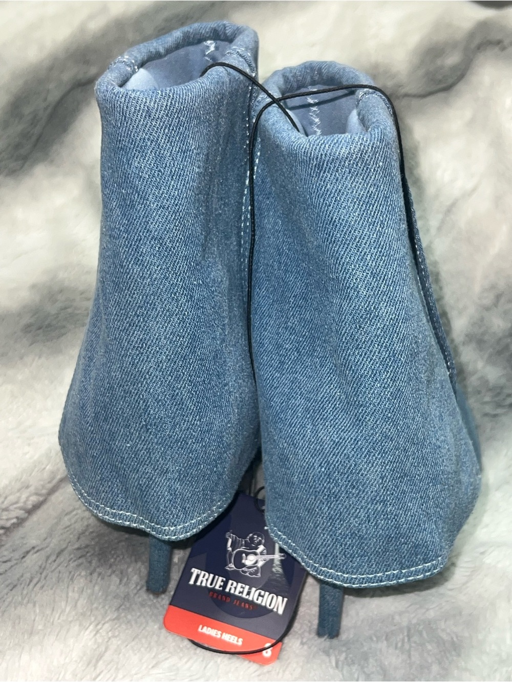 True Religion Denim Pointed Toe Ankle Boots - Light Blue
Her Foldover Cuff Heel - Picture 6 of 12